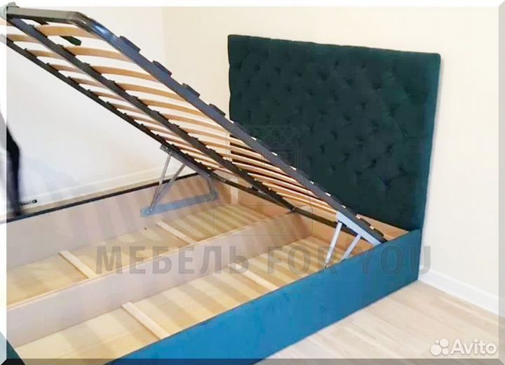 Кровать с подъемным механизмом