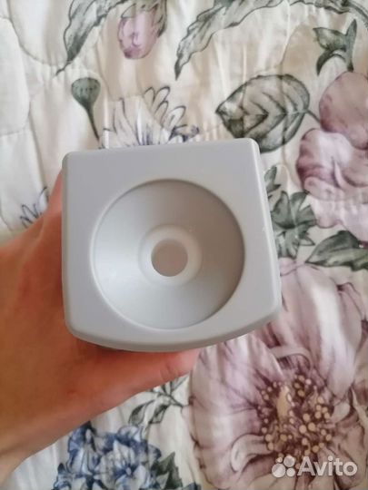 Диспенсер для зубной пасты