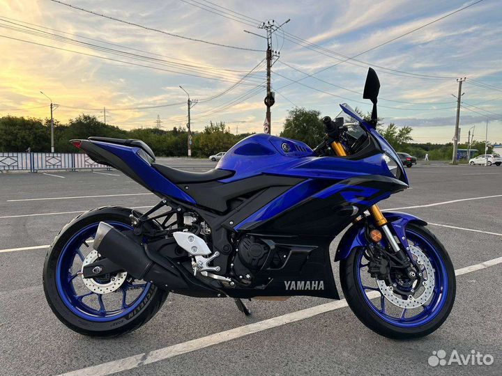 Yamaha R3