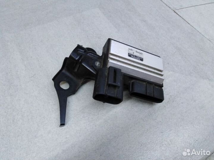 Блок управления Лексус LX 3