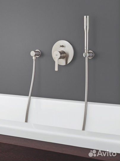 Смеситель Grohe Lineare New 19297DC1 для ванны