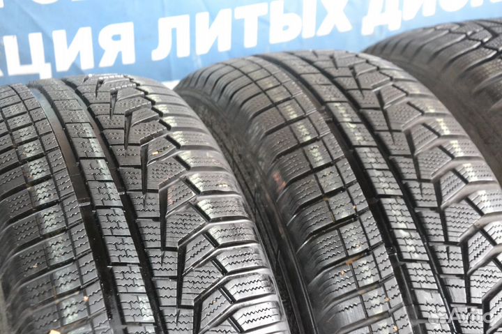 Hankook Winter I'Cept Evo2 W320A SUV 235/65 R17 108V