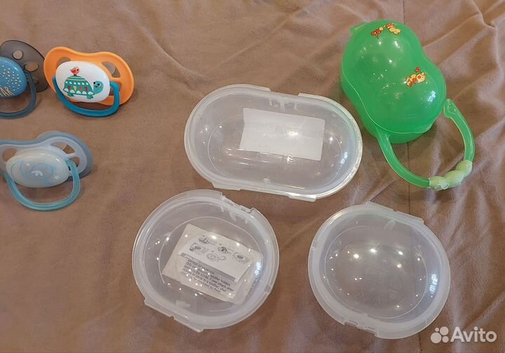 Пустышки Avent 6-18 мес