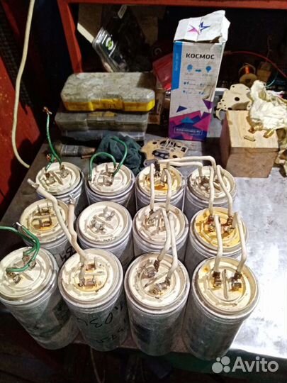 Конденсатор RCM-1-4,16-400-50 (400B, 4,16 Квар, 82