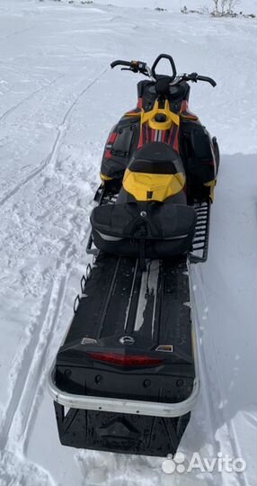 Ski-doo Summit-X 800 163