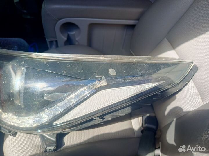 Фара передняя левая на hyundai solaris 2019год