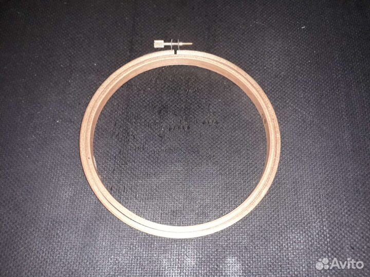 Деревянные пяльца для вышивания