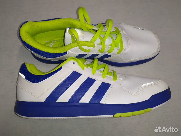 Adidas кроссовки 39 размер