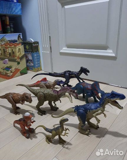 Динозавры jurassic world