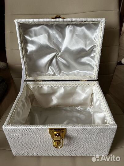 Сундук для хранения вещей/шкатулка