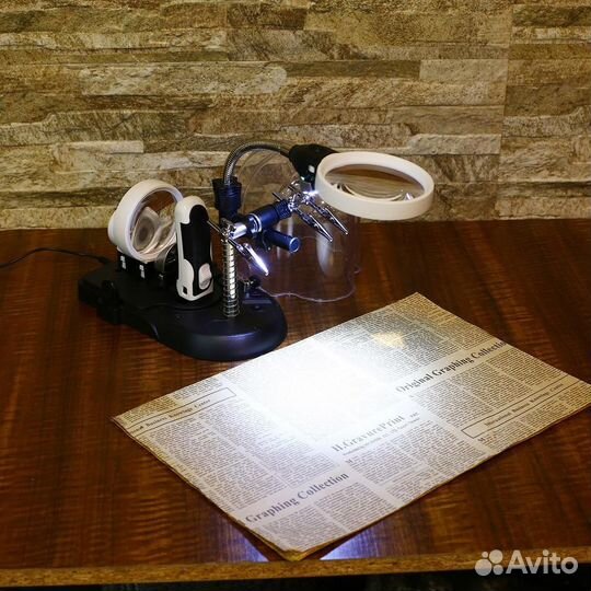 Лампа лупа настольная