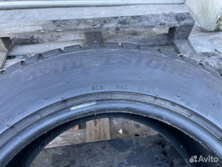 Bridgestone Blizzak LM-80 EVO 255/55 R18