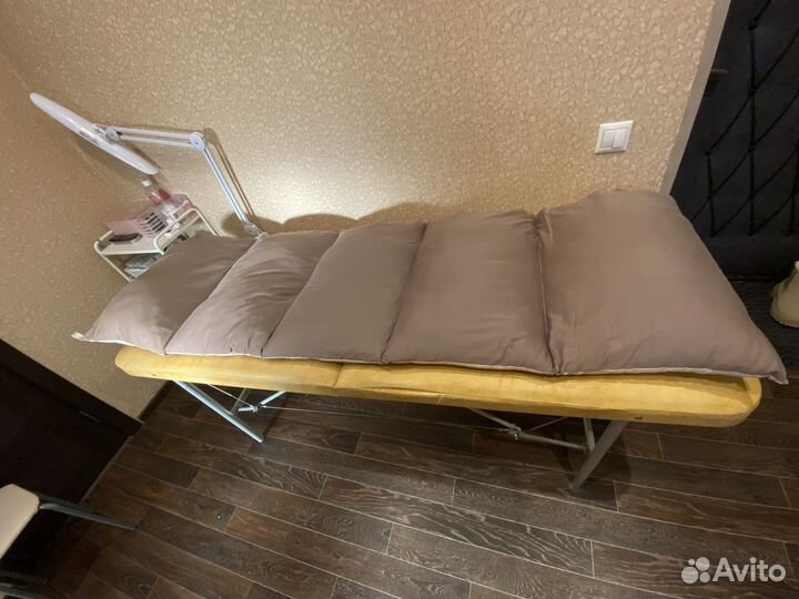 Кушетка для наращивания ресниц