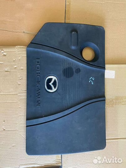 Декоративная крышка двигателя mazda