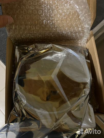 Эмблема решетки радиатора Mercedes w204 w447