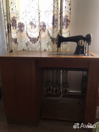 Швейная машинка подольск 2м