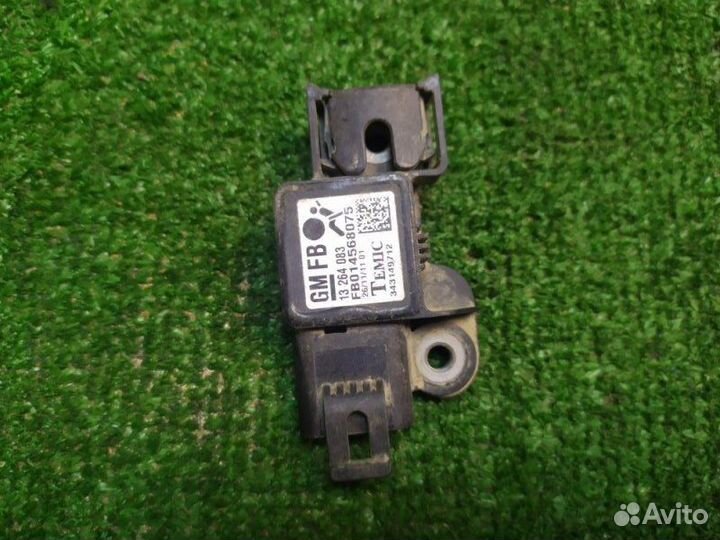 Датчик подушки безопасности Opel Astra H 2004-2011