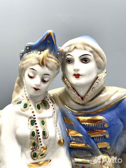 Статуэтка Иван царевич на сером волке Гжель