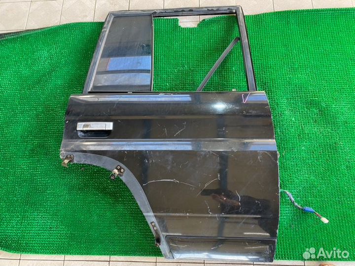 Уплотнитель двери прав. зад. Toyota Land Cruiser