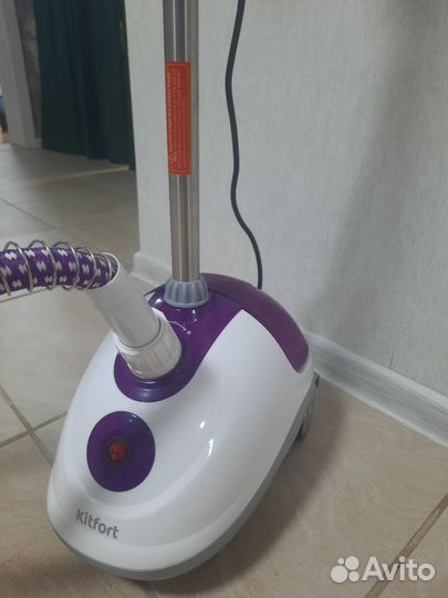 Отпариватель для одежды напольный