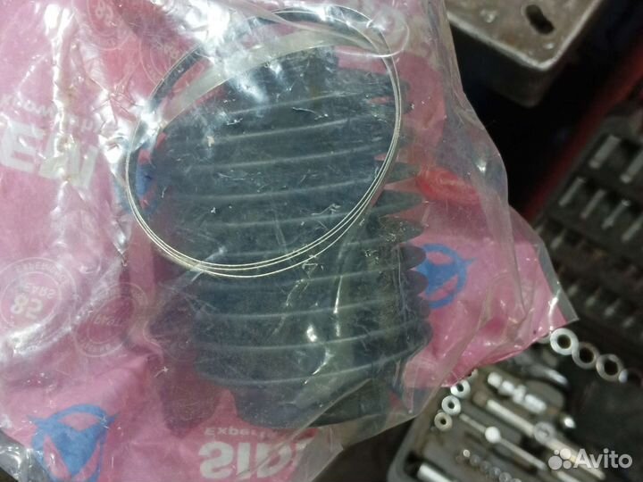 Пыльник рулевой рейки Т4