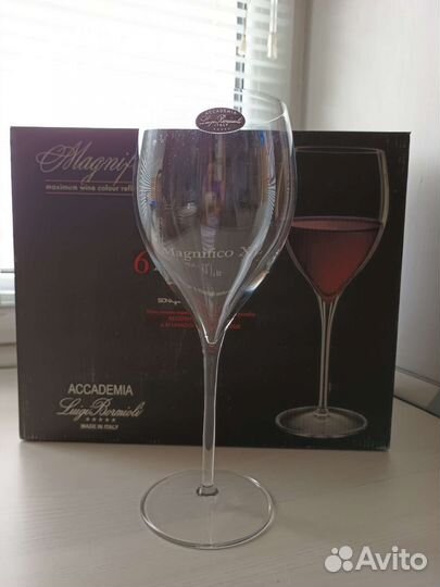 Хрустальные бокалы для вина