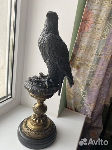 Бронзовая птица