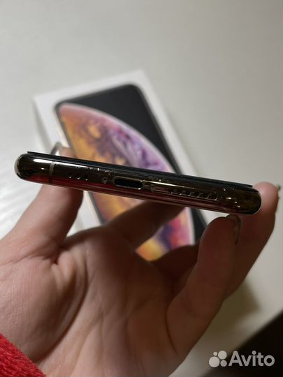 iPhone Xs, 64 ГБ