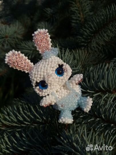 Амигуруми зайчик из бисера