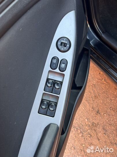 Hyundai Solaris 1.6 AT, 2016, 224 000 км