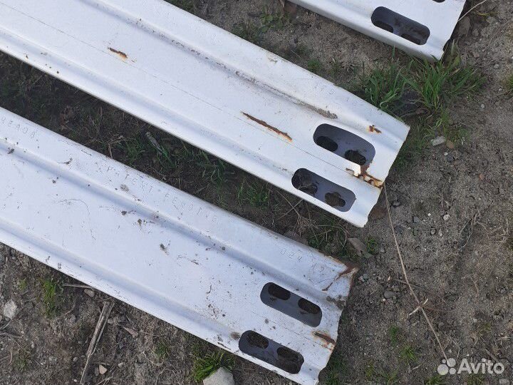 Усилитель заднего бампера Nissan Qashqai J11