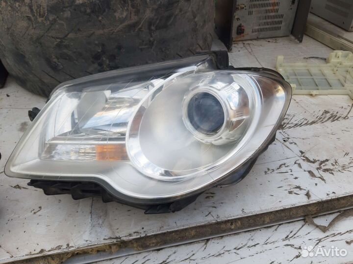 Тоуран рестайлинг фары