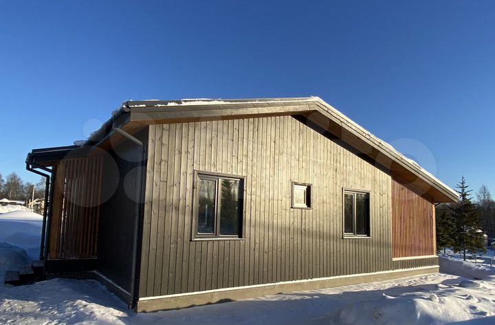 Коттедж 111 м² на участке 13 сот.