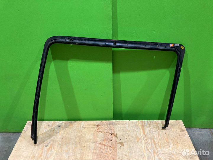 Рамка стекла двери MAN TGX