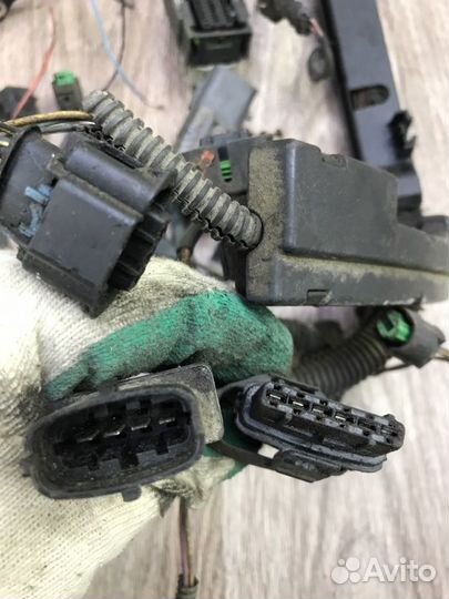 Проводка двигателя Opel Astra H Z16XER