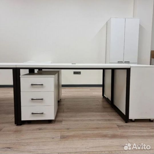 Мебель для офиса в стиле лофт