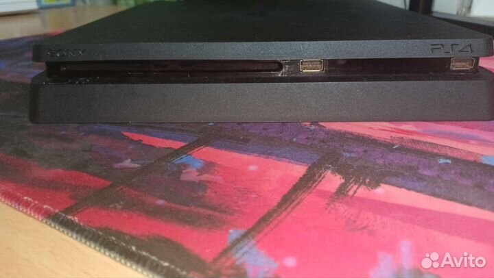 Sony playstation 4 PS4 slim 1tb