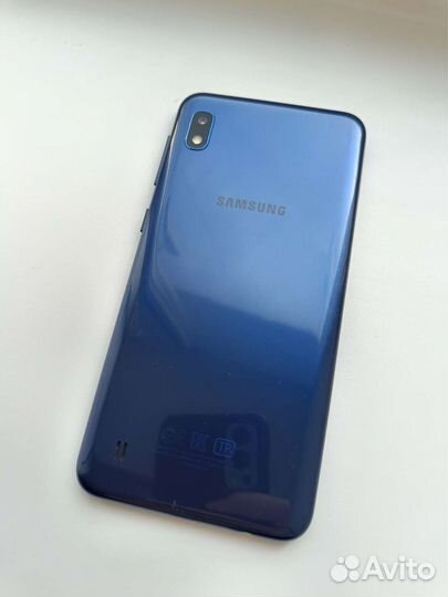 Смартфон Samsung Galaxy A10