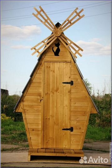 Дачный туалет деревянный IBA