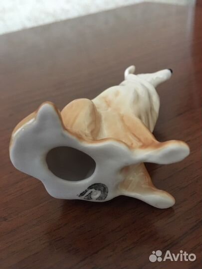 Фарфоровые статуэтки собака лфз