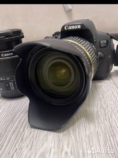 Canon 700 D