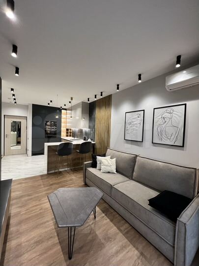 2-к. квартира, 50 м², 1/8 эт.