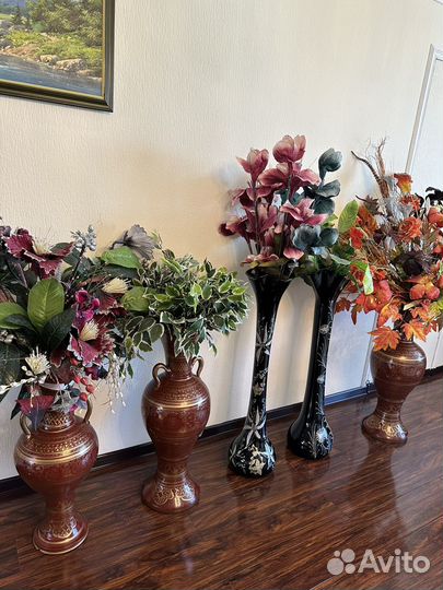 Вазы с цветами