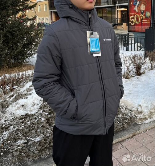 Columbia: весенние образы с курткой на обе стороны