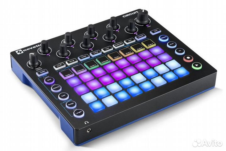 Грувбокс Novation Circuit