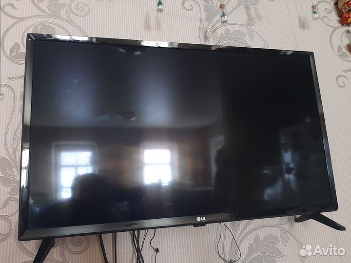 Телевизор LG 32 дюйма