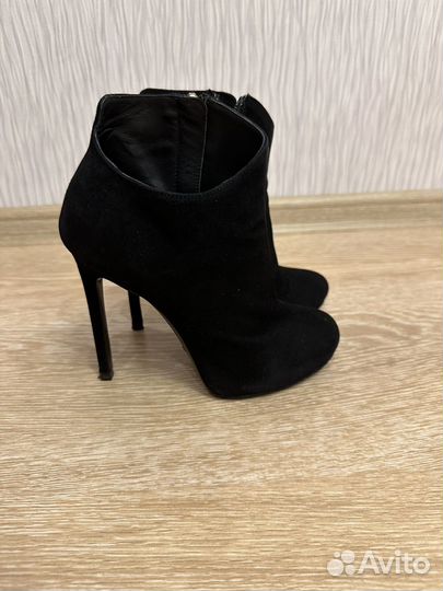 Ботильоны женские 36 р. Италия MGL