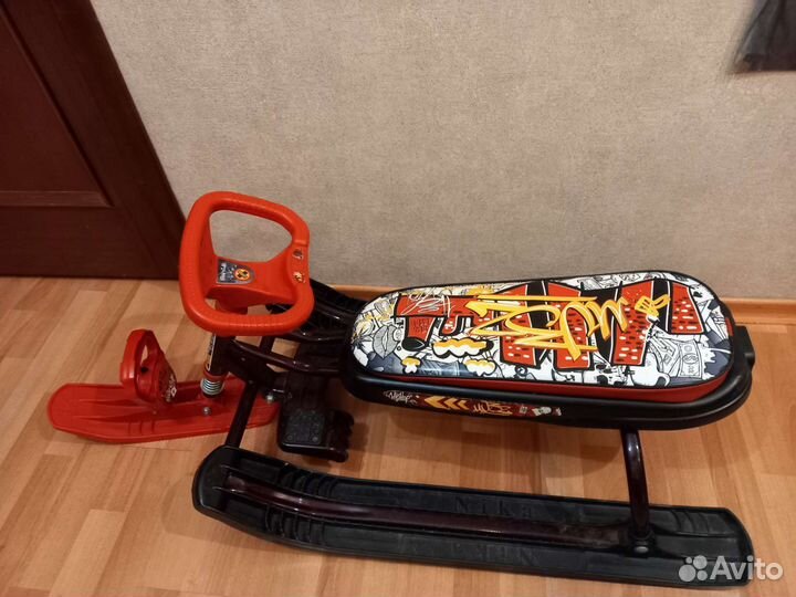 Детский снегокат бу