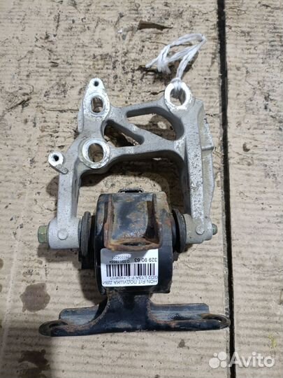 Подушка двс Honda Fit GD2 (Переднее Левое)