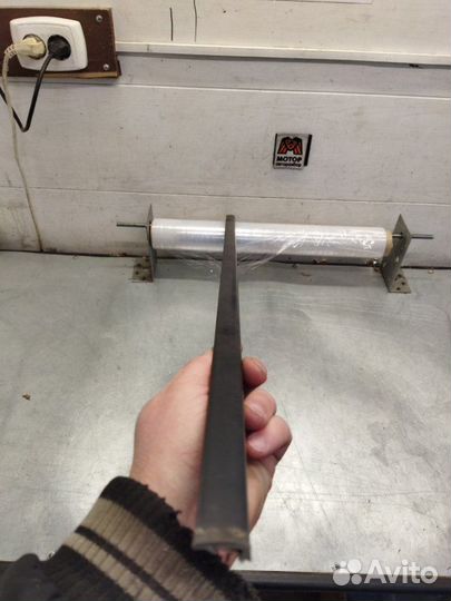 Накладка стекла передняя правая Renault Megane 2